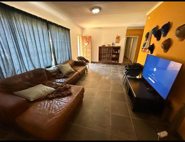 3 BEDROOM HOUSE FOR SALE IN THE REEDS